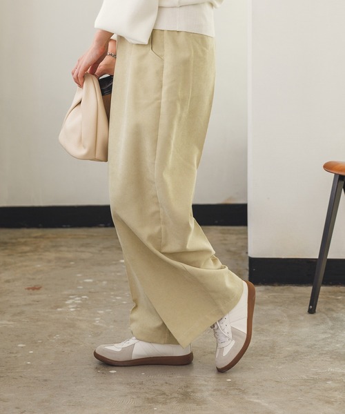 hunch（ハンチ）の「細コールタックパンツ（その他パンツ・レディース・ライトイエロー/ブラック/オフホワイト・FREE）」の18枚目の写真