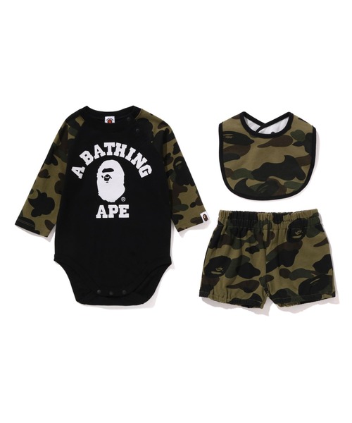 A BATHING APE(アベイシングエイプ)の「1ST CAMO COLLEGE BABY GIFT SET KB(ベビーギフト・キッズ・イエロー/グリーン・80/70)」の2枚目の写真