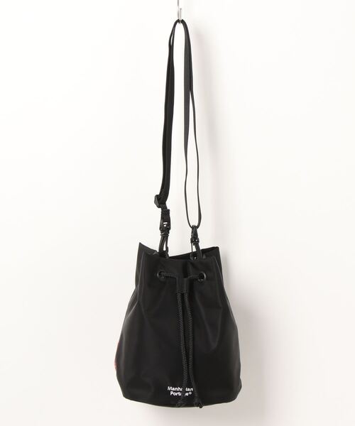 Manhattan Portage（マンハッタンポーテージ）の「St. George Drawstring Matte twill（ショルダーバッグ・メンズ・ブラック・X-SMALL）」の14枚目の写真