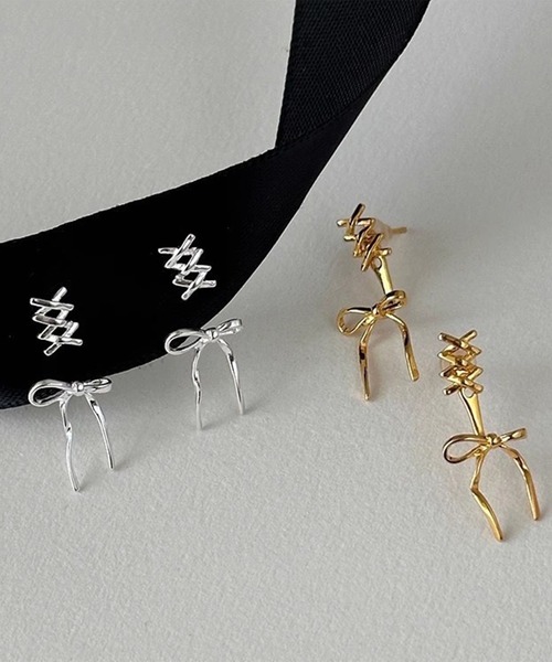 LYEON（リヨン）の「レースアップリボンピアス（ピアス（両耳用）・レディース・ゴールド/シルバー・FREE）」の4枚目の写真