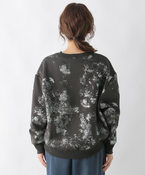 LEPSIM（レプシィム）の「箔プリントスウェット　989872（スウェット・レディース・オフホワイト/チャコールグレー・FREE）」の5枚目の写真