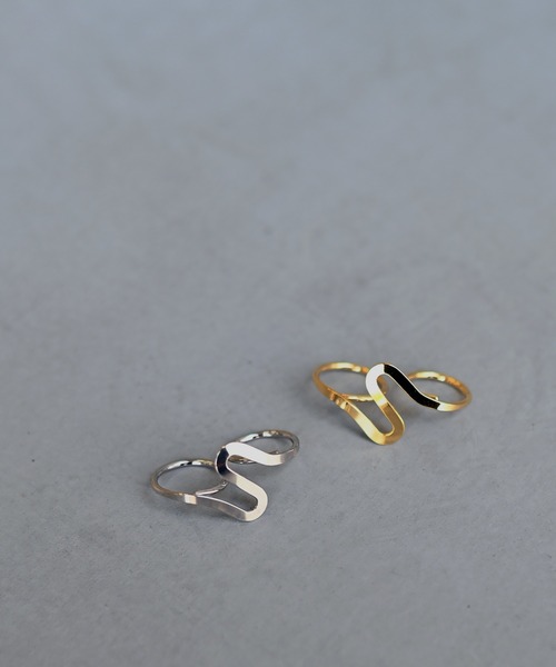 Marient（マリエント）の「Undulate Finger Ring／リング（リング・レディース・ゴールド/シルバー・FREE）」の5枚目の写真