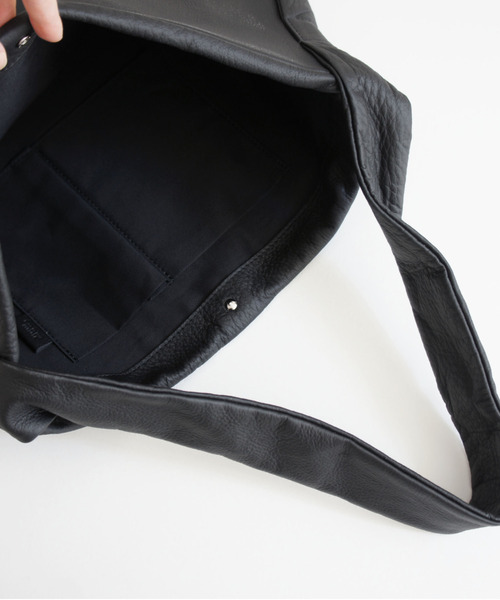 TIDEWAY（タイドウェイ）の「PUF ONE HANDLE TOTE / L（トートバッグ・レディース・ブラック/グレー/モカ・FREE）」の9枚目の写真