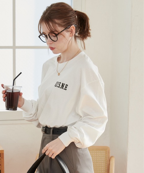 ANGIE(アンジー)の「GILDAN カレッジロゴ オーバーサイズ バックプリント ロンT(Tシャツ/カットソー・レディース・チャコールグレー/ホワイト×ブラック/ネイビー×ホワイト/アッシュグレー・LARGE/X-LARGE/MEDIUM/SMALL)」の16枚目の写真