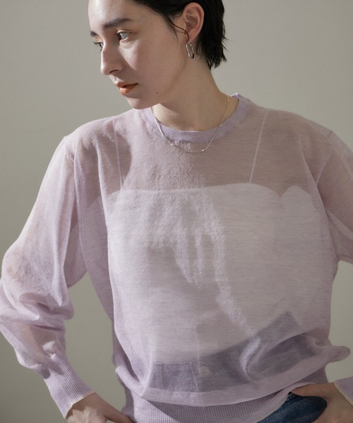 SALON adam et rope'（サロン アダム エ ロペ）の「シアークルーネックプルオーバー【洗える】（Tシャツ/カットソー・レディース・ホワイト/ラベンダー/ブラック・FREE）」の4枚目の写真