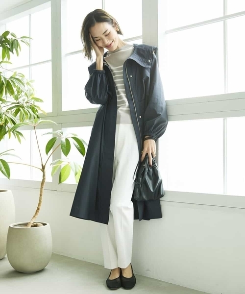 MICHEL KLEIN（ミッシェル・クラン）の「パウダリーソフトロングコート（ブルゾン・レディース・ネイビー/アイボリー・40/38）」の8枚目の写真