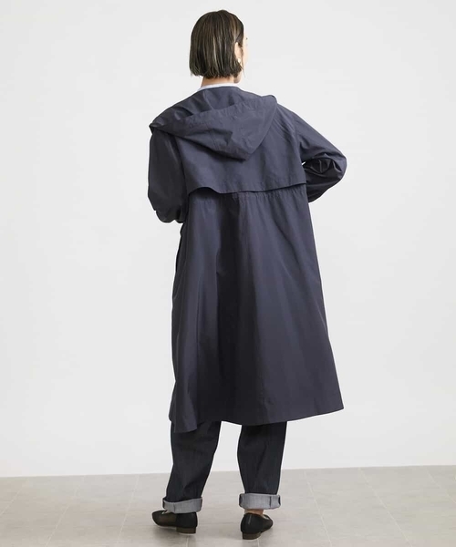 MICHEL KLEIN（ミッシェル・クラン）の「パウダリーソフトロングコート（ブルゾン・レディース・ネイビー/アイボリー・40/38）」の18枚目の写真