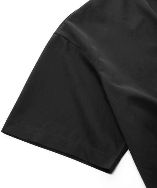 JNBY（ジェーエヌビーワイ）の「Pleated-waist Cropped T-Shirt / Tシャツ（Tシャツ/カットソー・レディース・ホワイト/ブラック・40/38/36）」の6枚目の写真