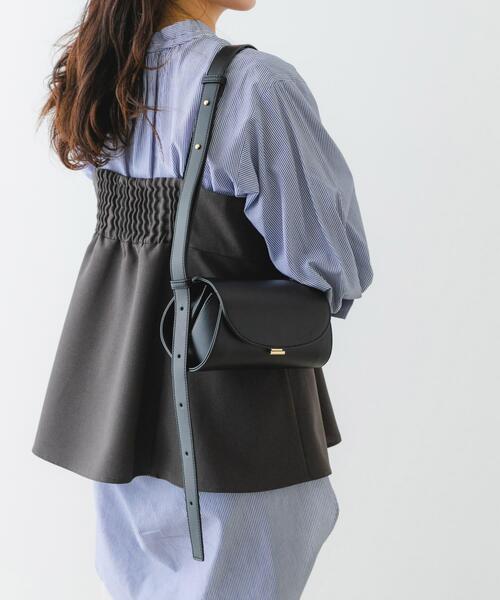 RODE SKO（ロデスコ）の「ラウンドフラップショルダーバッグ（ショルダーバッグ・レディース・グレー系その他/ブラック・ONE）」の6枚目の写真