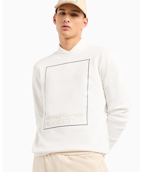 ARMANI EXCHANGE(アルマーニエクスチェンジ)の「【A|X アルマーニ エクスチェンジ】スクエアロゴ クルーネックスウェットプルオーバー(スウェット・メンズ・ベージュ/ライトブルー/ホワイト・SMALL/MEDIUM/LARGE/X-SMALL/XX-LARGE/X-LARGE)」の2枚目の写真