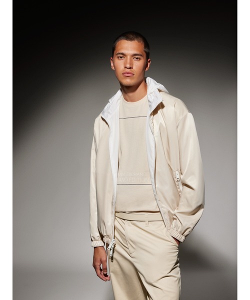 ARMANI EXCHANGE(アルマーニエクスチェンジ)の「【A|X アルマーニ エクスチェンジ】スクエアロゴ クルーネックスウェットプルオーバー(スウェット・メンズ・ベージュ/ライトブルー/ホワイト・SMALL/MEDIUM/LARGE/X-SMALL/XX-LARGE/X-LARGE)」の4枚目の写真