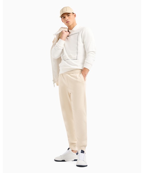 ARMANI EXCHANGE(アルマーニエクスチェンジ)の「【A|X アルマーニ エクスチェンジ】スクエアロゴ クルーネックスウェットプルオーバー(スウェット・メンズ・ベージュ/ライトブルー/ホワイト・SMALL/MEDIUM/LARGE/X-SMALL/XX-LARGE/X-LARGE)」の6枚目の写真