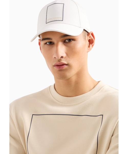 ARMANI EXCHANGE(アルマーニエクスチェンジ)の「【A|X アルマーニ エクスチェンジ】スクエアロゴ クルーネックスウェットプルオーバー(スウェット・メンズ・ベージュ/ライトブルー/ホワイト・SMALL/MEDIUM/LARGE/X-SMALL/XX-LARGE/X-LARGE)」の9枚目の写真