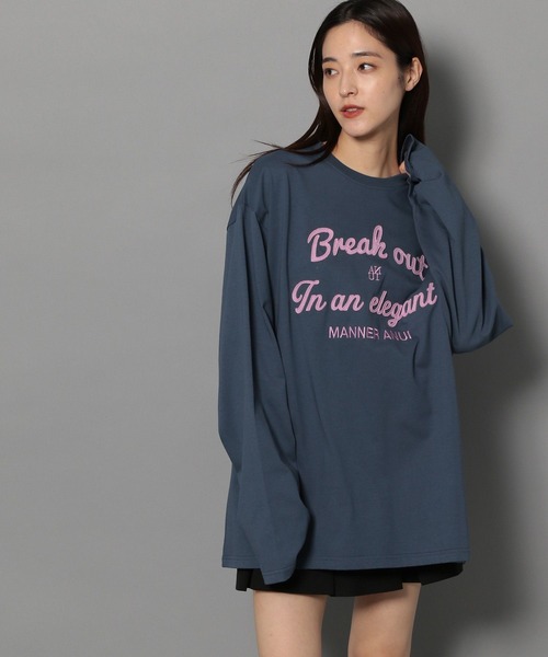 Anui（アニュイ）の「【UNISEX/2サイズ展開】アートロゴロンT（Tシャツ/カットソー・レディース・ネイビー/オフホワイト/ブラック・MEDIUM/LARGE）」の3枚目の写真