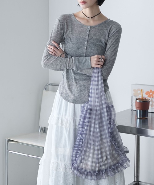 forksy.（フォルクシー）の「【forksy.】シアーギンガムチェックリバーシブルフリルトートバック（トートバッグ・レディース・ピンク/ブルー/ミント/グリーン/パープル/グレー/オレンジ/ネイビー/ライム/ブラック・FREE）」の3枚目の写真