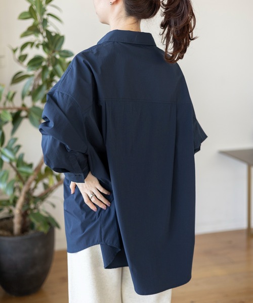 LEPSIM（レプシィム）の「ワイドBIGシャツ　108030（シャツ/ブラウス・レディース・ブルー/オフホワイト/ネイビー/ピンク・FREE）」の17枚目の写真