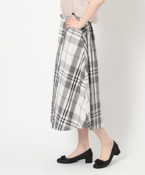 ESPERANZA(エスペランサ)の「2WAYリボンスクエアトゥグリッターパンプス 結婚式二次会 パーティー 24SS(パンプス・レディース・ゴールド/シルバー/ブラック系8・22.5cm/25.0cm/24.0cm/24.5cm/23.5cm/23.0cm)」の13枚目の写真