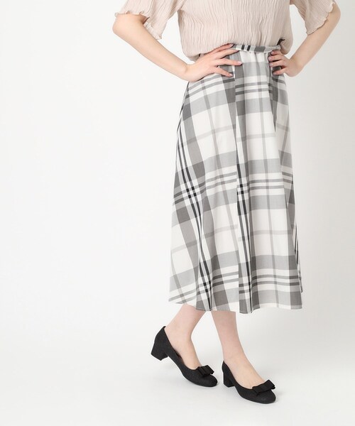 ESPERANZA(エスペランサ)の「2WAYリボンスクエアトゥグリッターパンプス 結婚式二次会 パーティー 24SS(パンプス・レディース・ゴールド/シルバー/ブラック系8・22.5cm/25.0cm/24.0cm/24.5cm/23.5cm/23.0cm)」の14枚目の写真