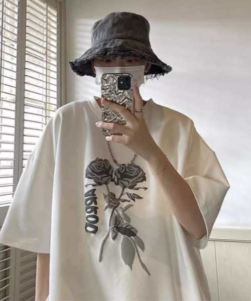 ROOPTOKYO(ループトウキョウ)の「薔薇モチーフ S/SプリントTシャツ(Tシャツ/カットソー・メンズ・ブルー/ホワイト/ブラック・M/L/XL)」の14枚目の写真
