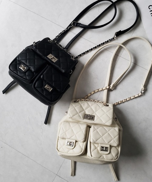 me+em select(ミームセレクト)の「【 2color 】キルティングチェーンショルダーミニリュック / quilting chain shoulder mini backpack(バックパック/リュック・レディース・ブラック/アイボリー・FREE)」の4枚目の写真