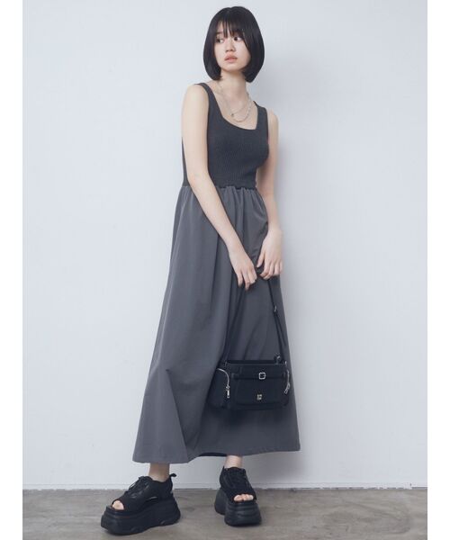 EMODA（エモダ）の「コードクロスバルキーサンダル（サンダル・レディース・ホワイト/ブラック・LARGE/MEDIUM/SMALL）」の20枚目の写真