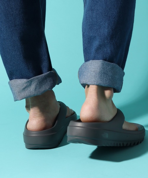 THE NORTH FACE（ザノースフェイス）の「【THE NORTH FACE/ザノースフェイス】リカバリーサンダル(RECOVERY FLIP│リカバリーフリップ)（サンダル・メンズ・チャコールグレー/アイボリー・26.0cm/27.0cm/23.0cm/24.0cm/25.0cm/28.0cm）」の5枚目の写真