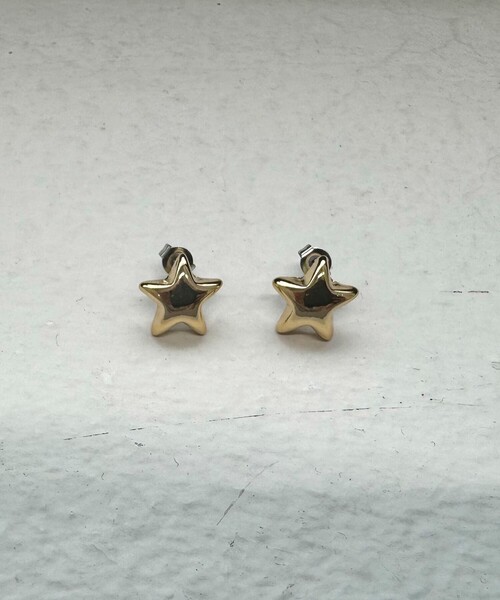 fredy emue（フレディエミュ）の「メタル星ピアス（ピアス（両耳用）・レディース・シルバー/ゴールド・FREE）」の7枚目の写真