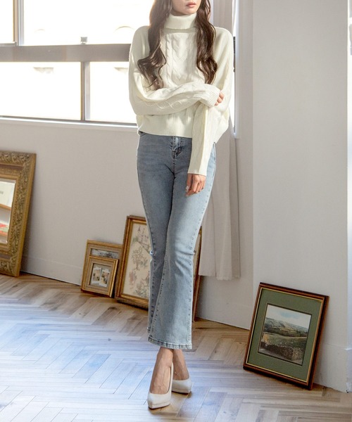 Julia Boutique（ジュリアブティック）の「S-Lサイズ フレアデニムパンツ（デニムパンツ・レディース・ネイビー/ライトブルー・S/M/L）」の19枚目の写真