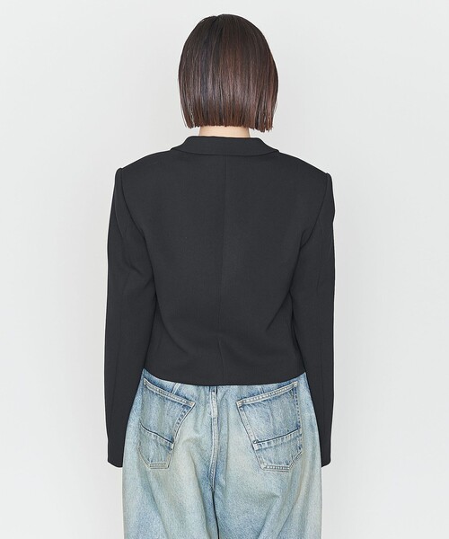 ASTRAET（アストラット）の「＜ASTRAET＞クロップ 2ボタン テーラードジャケット（テーラードジャケット・レディース・ブラック・1/0）」の5枚目の写真