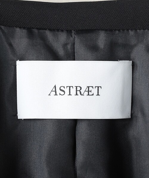 ASTRAET（アストラット）の「＜ASTRAET＞クロップ 2ボタン テーラードジャケット（テーラードジャケット・レディース・ブラック・1/0）」の12枚目の写真
