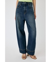 MOUSSY STUDDED WIDE STRAIGHT デニムパンツ MOUSSY（マウジー）の「STUDDED WIDE STRAIGHT（デニムパンツ