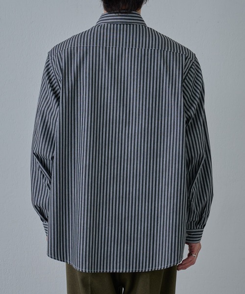 COLONY 2139（コロニートゥーワンスリーナイン）の「ジャガードストライプボタンダウンシャツ（シャツ/ブラウス・メンズ・ネイビー/ホワイト/ブラック・LARGE/MEDIUM）」の17枚目の写真