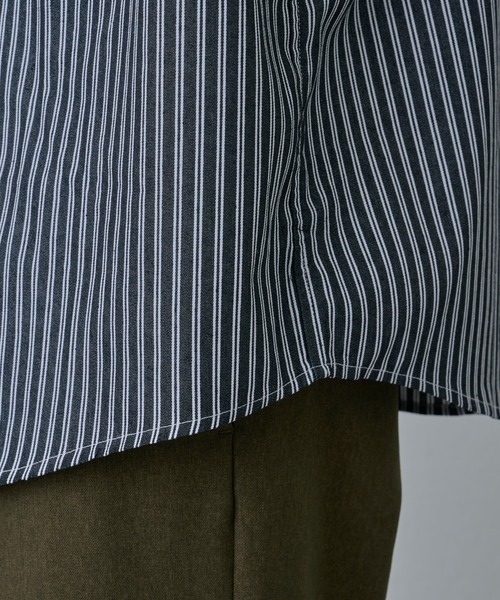 COLONY 2139（コロニートゥーワンスリーナイン）の「ジャガードストライプボタンダウンシャツ（シャツ/ブラウス・メンズ・ネイビー/ホワイト/ブラック・LARGE/MEDIUM）」の21枚目の写真