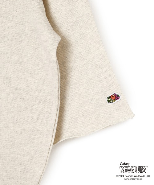 FRUIT OF THE LOOM（フルーツオブザルーム）の「FRUIT OF THE LOOMｘPEANUTS 七分袖スウェット / ピーナッツ / コラボ / キャラクター / 両面 / プリント / スヌーピー / ユニセックス（Tシャツ/カットソー・メンズ・グリーン/イエロー/ピンク/オフホワイト・L/M/S）」の16枚目の写真