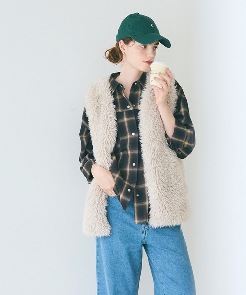 coca（coca）（コカ）の「フェイクファーベスト ポケット付き（ベスト・レディース・グレー/ライトベージュ/グレイッシュベージュ・L/M）」の7枚目の写真