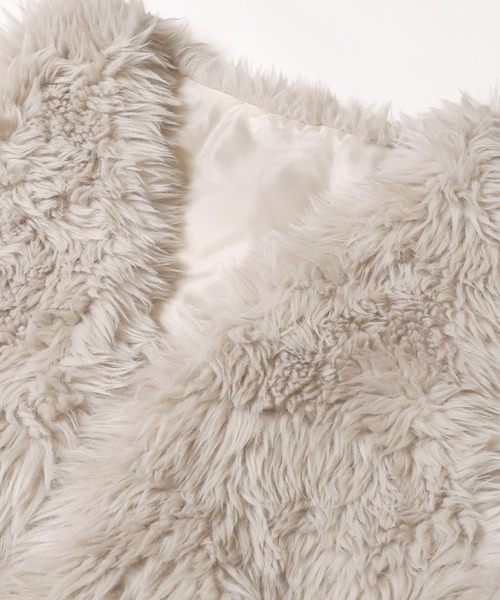 coca（coca）（コカ）の「フェイクファーベスト ポケット付き（ベスト・レディース・グレー/ライトベージュ/グレイッシュベージュ・L/M）」の17枚目の写真