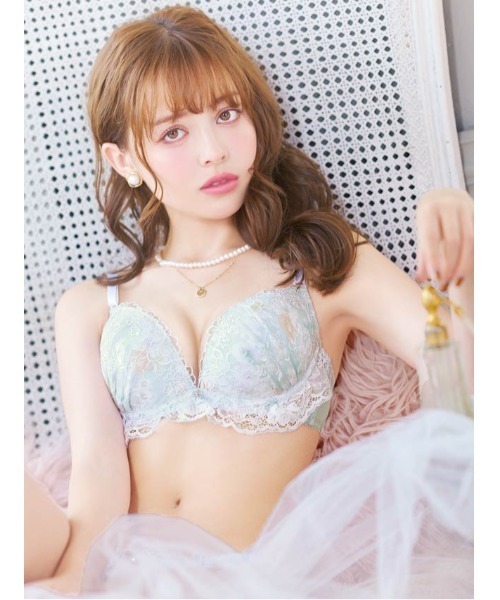 DRW(ドロー)の「フリル 水彩 シアー ブルーム ブラジャー & フルバック ショーツ(ブラ&ショーツ・レディース・ホワイト/ライトブルー・B70/B75/C75/D70/D75/A70/C80)」の5枚目の写真