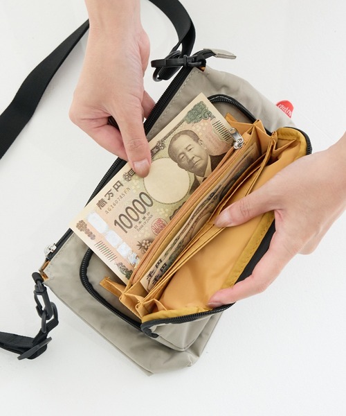 SNOOPY(スヌーピー)の「スヌーピー ピーナッツ お財布 ショルダーバッグ ミニバッグ カード入れ付き 軽量 軽い 旅行 62084(ショルダーバッグ・レディース・イエロー/グレー/グリーン/ブラック・FREE)」の14枚目の写真