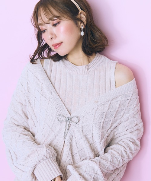 marun(マルン)の「<大きいサイズ> ケーブル編みラメモールニットカーディガン marun(カーディガン/ボレロ・レディース・ホワイト系/ピンク・5L/4L/3L/LL/L)」の2枚目の写真