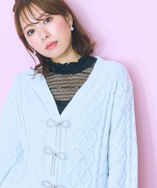 marun(マルン)の「<大きいサイズ> ケーブル編みラメモールニットカーディガン marun(カーディガン/ボレロ・レディース・ホワイト系/ピンク・5L/4L/3L/LL/L)」の6枚目の写真
