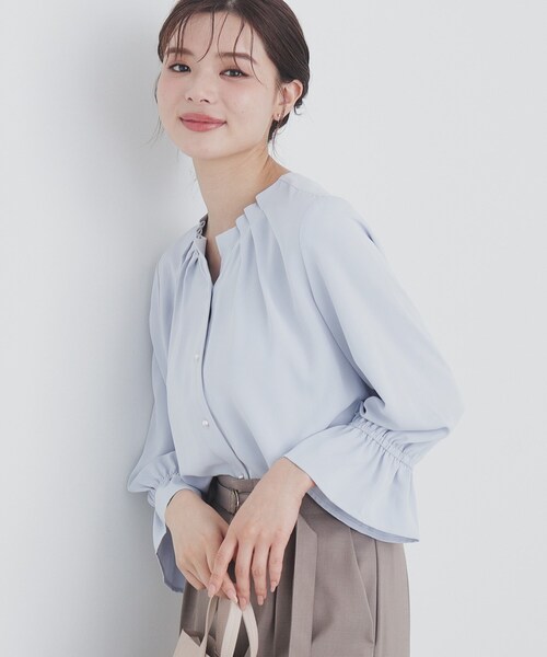 セール】タックネックパール調ブラウス【洗濯機洗い可/ストレッチ