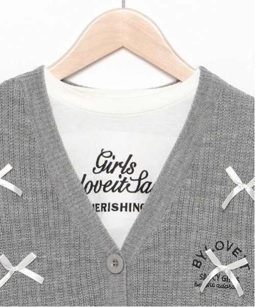 by LOVEiT（バイラビット）の「リボンカーディガンTシャツセット（ニット/セーター・キッズ・グレー/アイボリー/ブラック・120cm/130cm/140cm/150cm/160cm）」の7枚目の写真