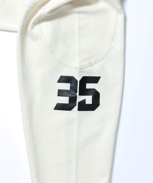 BEN DAVIS(ベンデイビス)の「【BEN DAVIS(ベンデイビス)】NUMBERED HOCKEY JERSEY V/N / Vネック 裏毛 ゲームシャツ 刺繍 シャツ(スウェット・メンズ・オフホワイト/レッド/ネイビー/ブラック・MEDIUM/X-LARGE/LARGE)」の14枚目の写真