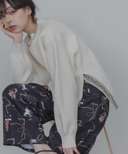 Eimee Law（エイミーロウ）の「ワッフル編みサイドロゴテープニット（ニット/セーター・レディース・ベージュ/アイボリー/ブラック/アイボリー系/モカ/ブラック系/ブラウン/ホワイト系その他/ライトピンク/ブラック系その他・FREE）」の3枚目の写真