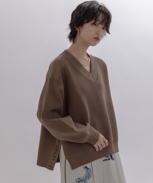 Eimee Law（エイミーロウ）の「ワッフル編みサイドロゴテープニット（ニット/セーター・レディース・ベージュ/アイボリー/ブラック/アイボリー系/モカ/ブラック系・FREE）」の18枚目の写真