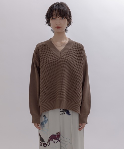 Eimee Law（エイミーロウ）の「ワッフル編みサイドロゴテープニット（ニット/セーター・レディース・ベージュ/アイボリー/ブラック/アイボリー系/モカ/ブラック系・FREE）」の21枚目の写真