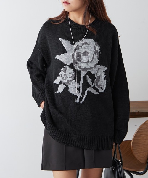 continuer de NICE CLAUP(コンティニューデナイスクラップ)の「バラモチーフニット(ニット/セーター・レディース・アイボリー/ブラック/ネイビー・FREE)」の2枚目の写真