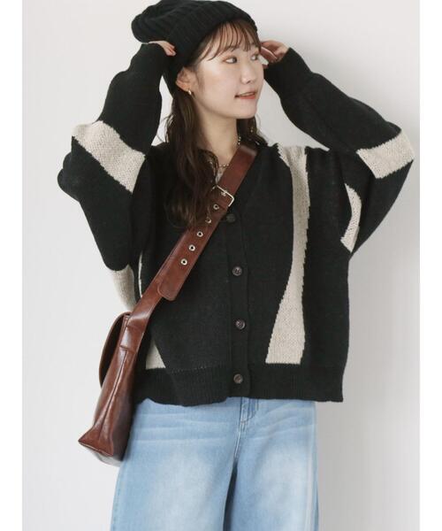 ehka sopo(エヘカソポ)の「ジャカードVネックカーディガン(カーディガン/ボレロ・レディース・ピンク/ブラック/キナリ・F)」の2枚目の写真