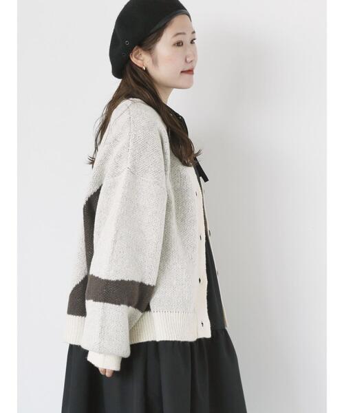 ehka sopo(エヘカソポ)の「ジャカードVネックカーディガン(カーディガン/ボレロ・レディース・ピンク/ブラック/キナリ・F)」の5枚目の写真