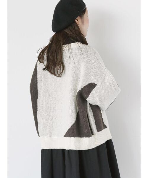 ehka sopo(エヘカソポ)の「ジャカードVネックカーディガン(カーディガン/ボレロ・レディース・ピンク/ブラック/キナリ・F)」の6枚目の写真